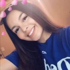 Meet your Posher, Xeomara